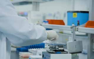 十八载攻坚！破局者馨可宁 ®9，改写全球 HPV 疫苗格局|界面新闻