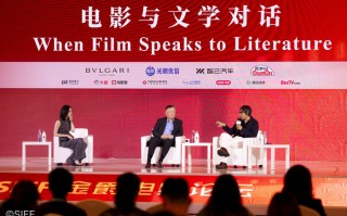 为了拍好《远山淡影》，石川庆成了石黑一雄原著的“头号读者”|界面新闻 · 文化