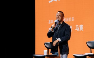 姜文：年轻人不要老强调自己时代的特殊性|界面新闻 · 娱乐