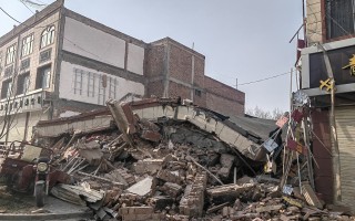 【图集】甘肃积石山6.2级地震已致118人遇难，救援持续进行中|界面新闻 · 影像
